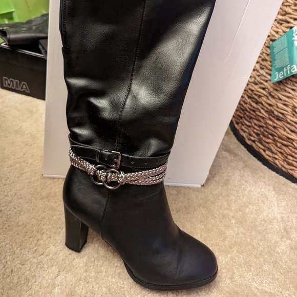 Womens tall black heeled boot, size 9 - Picture 1 of 5